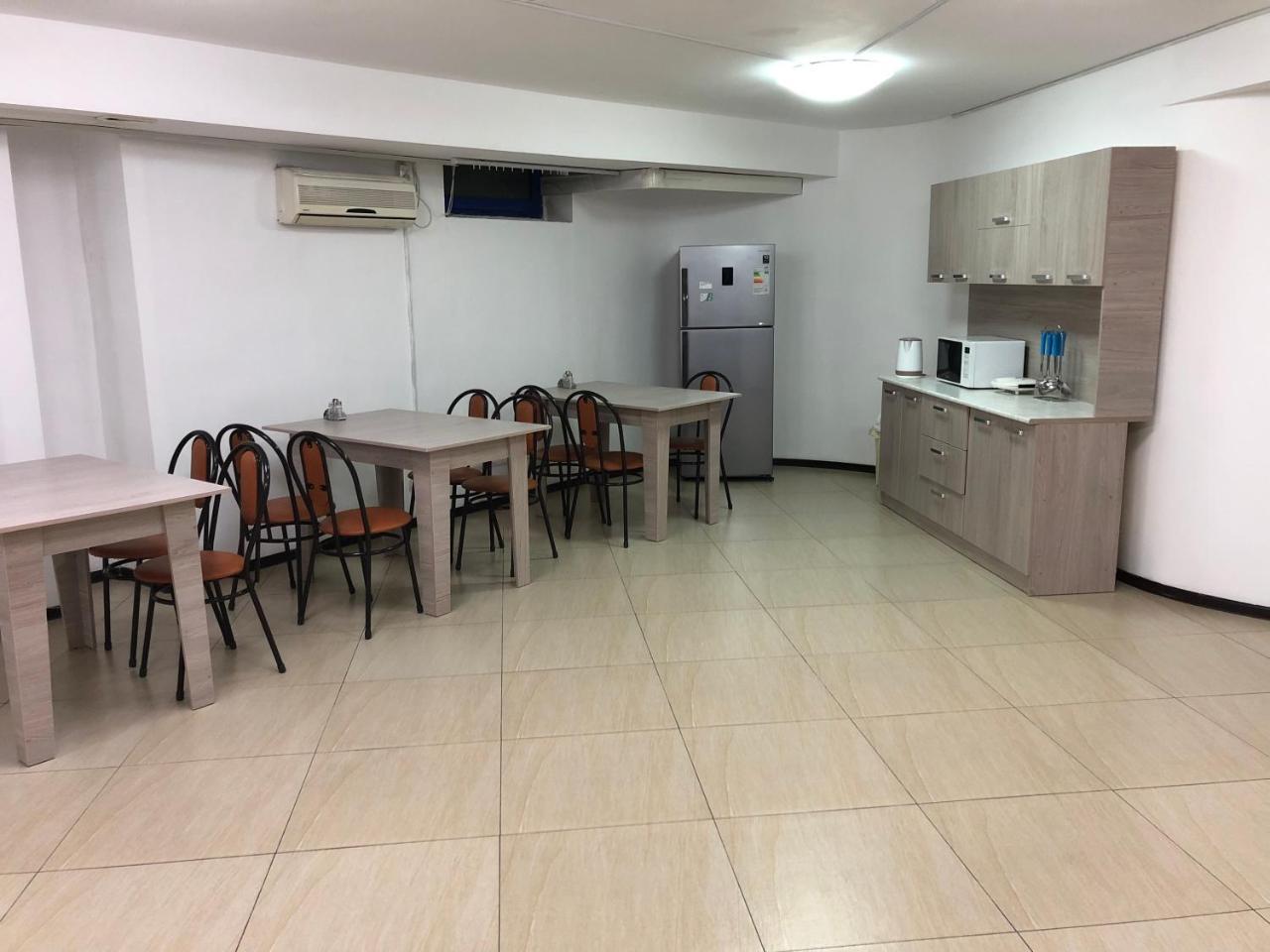 Apple City Hostel 阿拉木图 外观 照片